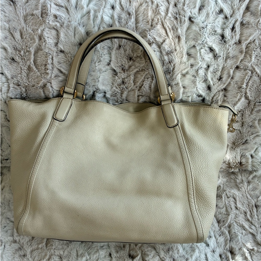 🤍 Gucci Soho Ivory Tote Bag - Picture 7 of 17